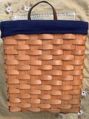 Taskets Renaissance Doorknob Hanging Basket with Navy Liner Country Home